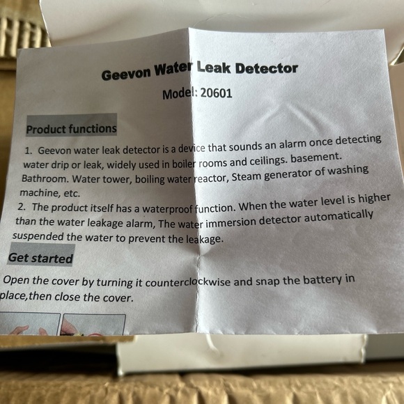 Geevon 4 pk Water Leak Detectors, 100db water Sensor Alarms. Floor Detector - Picture 5 of 5